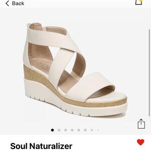 SOUL Naturalizer Women's Beige Wedge Sandals